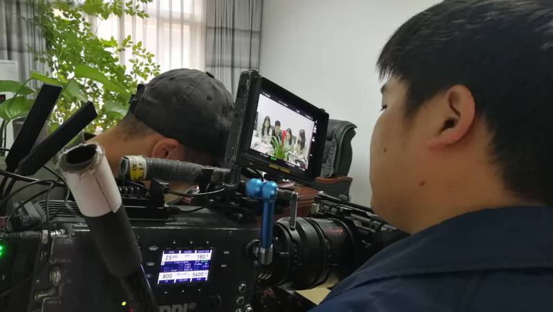 用镜头讲好产品故事！班玛县产品视频拍摄公司让冰冷商品拥有温度与灵魂
